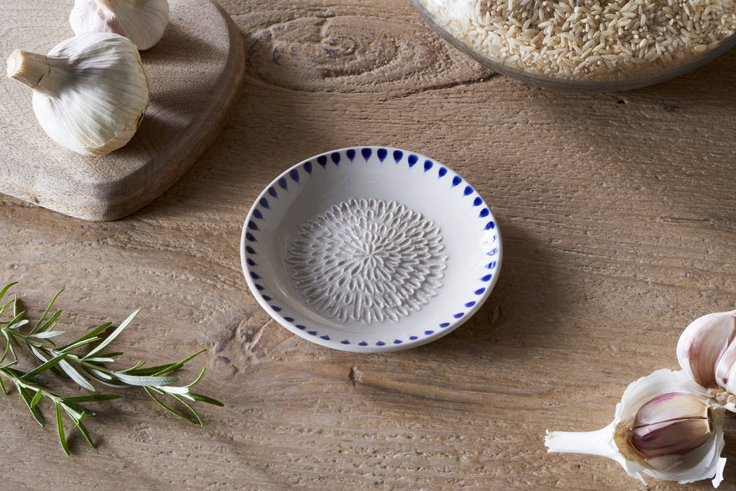 Indigo Drop Garlic Grater Cream Indigo