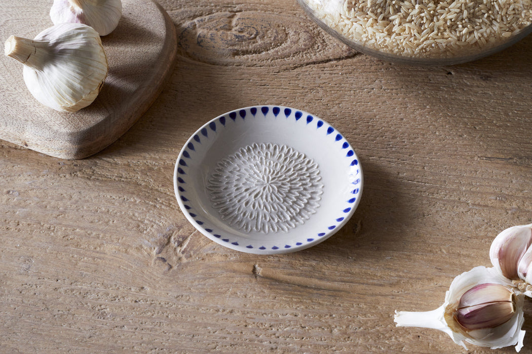 Indigo Drop Garlic Grater Cream Indigo
