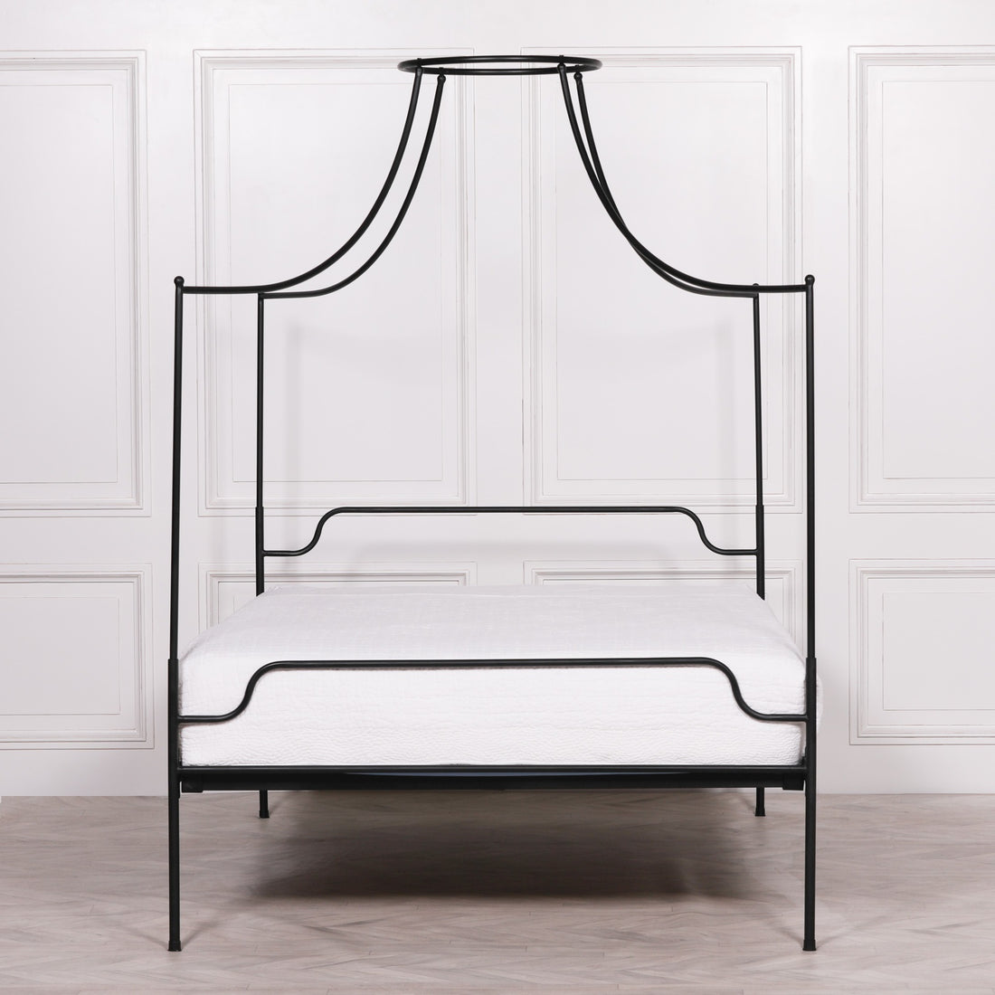 Black Iron 4ft6 Double Size Poster Bed