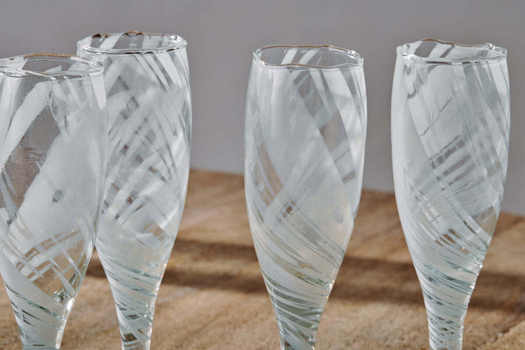Lohara Champagne Glass White Set Of 4