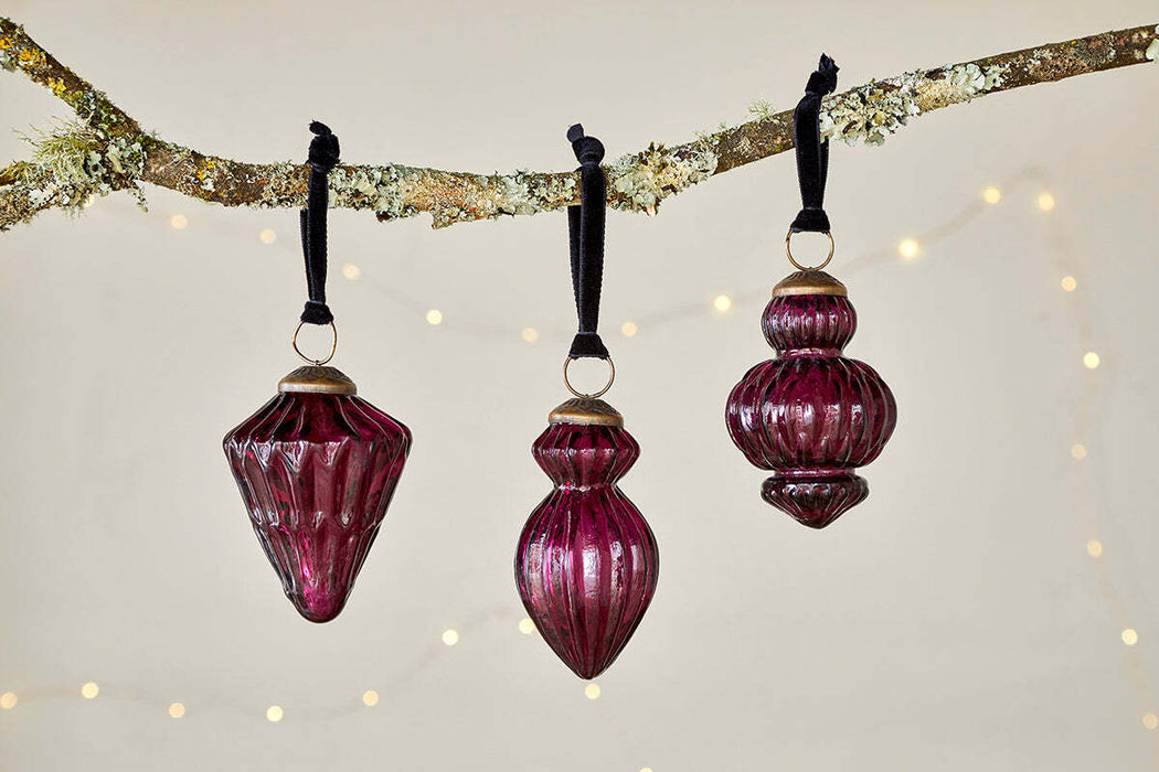 Manipur Baubles Ruby Set Of 3