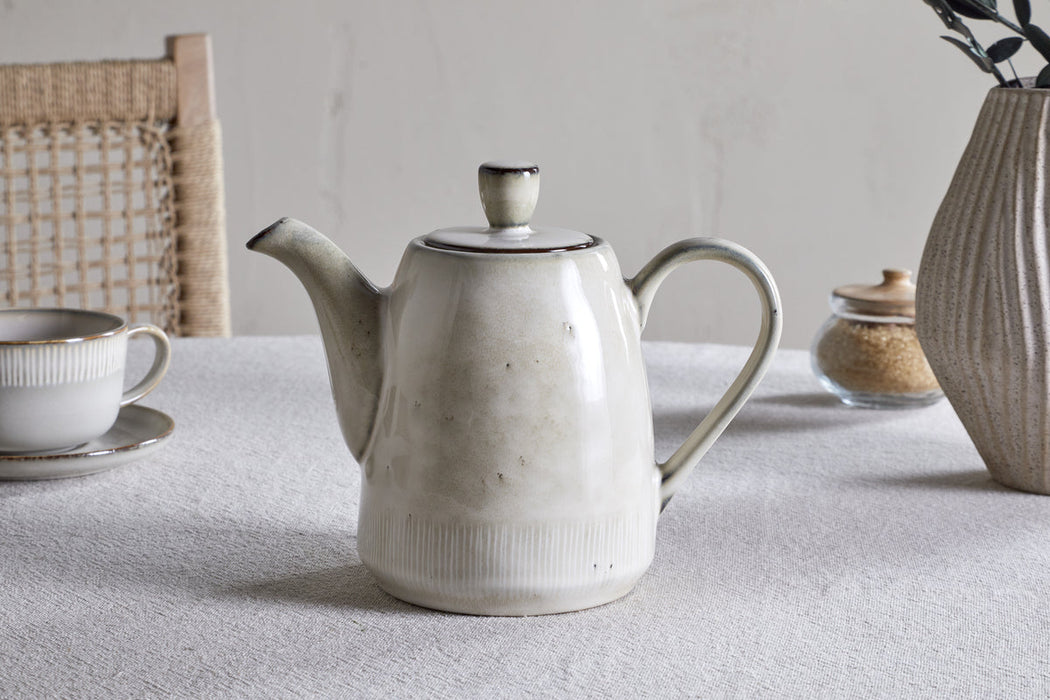 Malia Teapot Cream