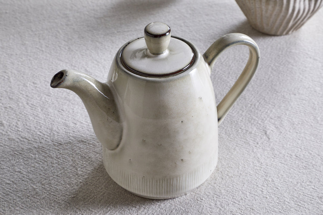 Malia Teapot Cream