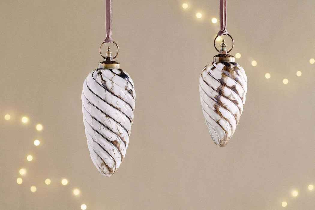 Maran Giant Bauble Gold Cream