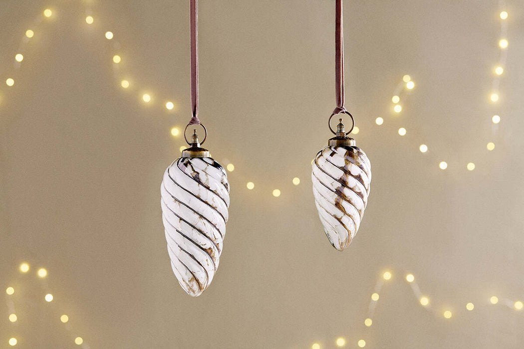 Maran Giant Bauble Gold Cream