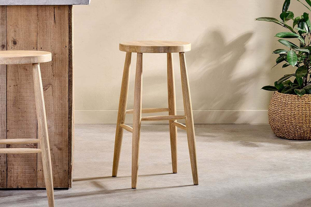 Mengwi Round Bar Stool Natural