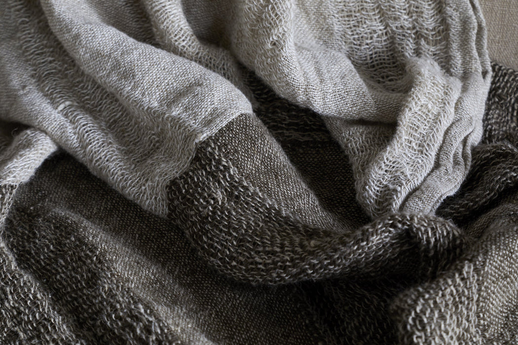 Munir Linen Throw Charcoal