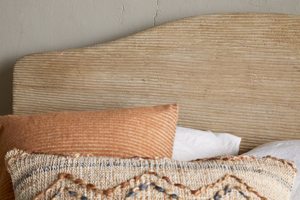 Vivan Grooved Bed Natural