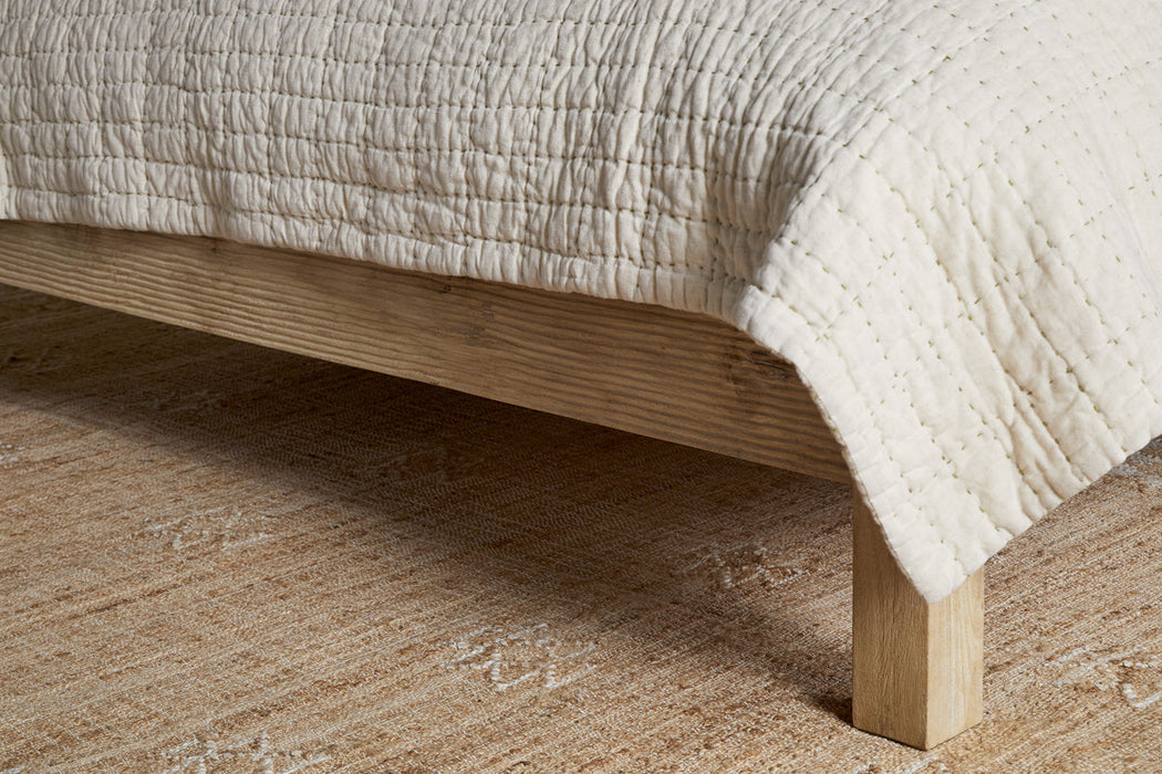 Vivan Grooved Bed Natural