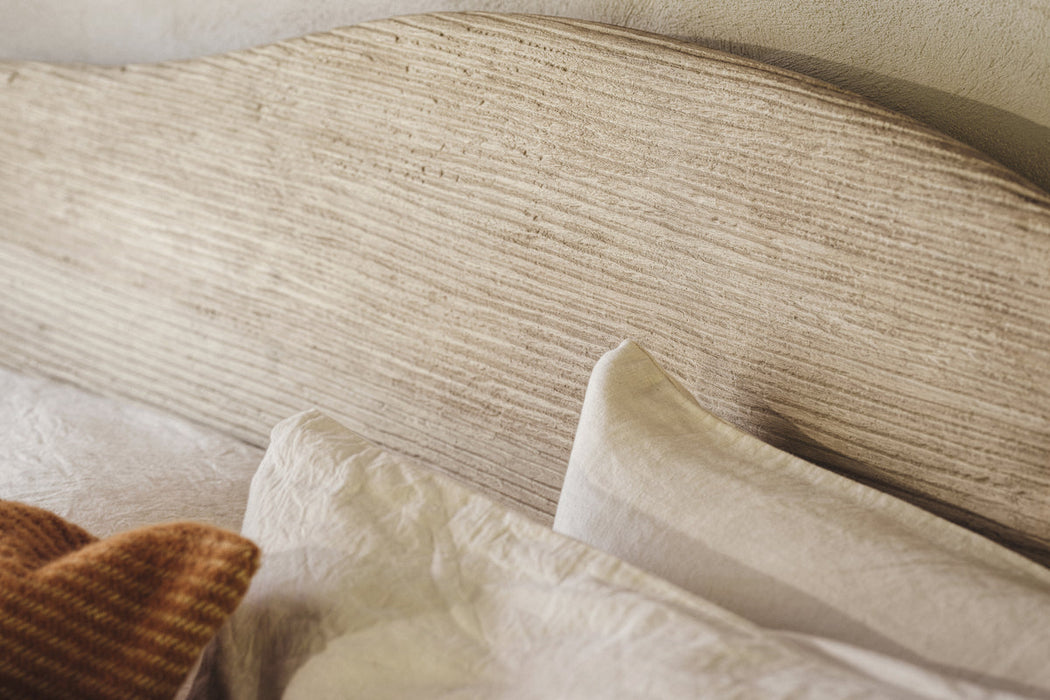 Vivan Grooved Bed Natural