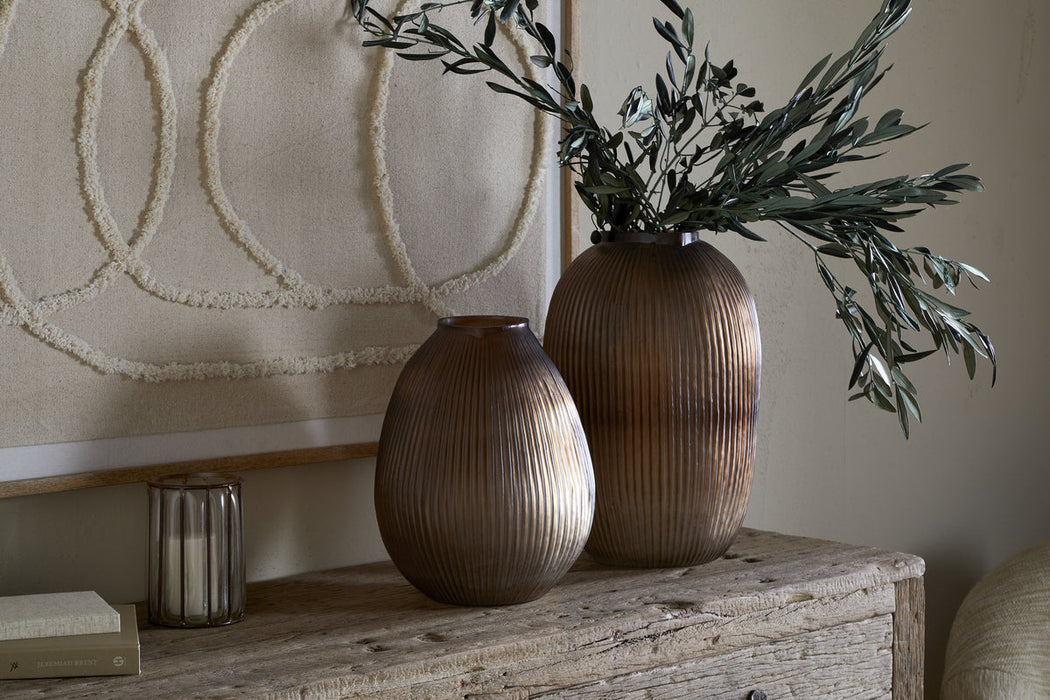 Linsy Ribbed Glass Vase Smoke Brown