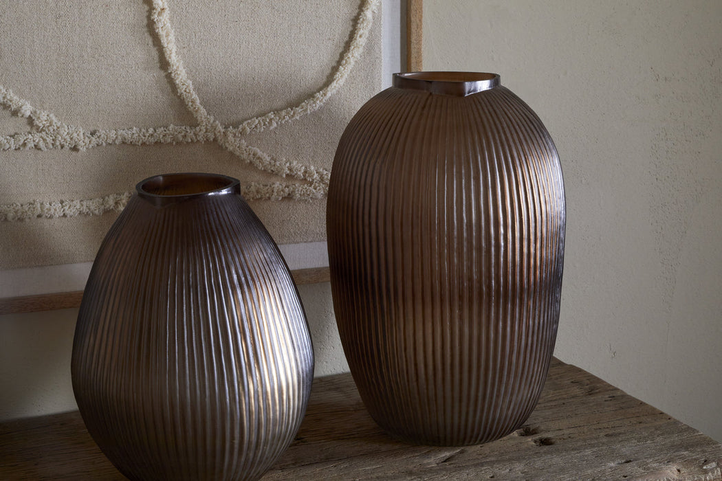 Linsy Ribbed Glass Vase Smoke Brown