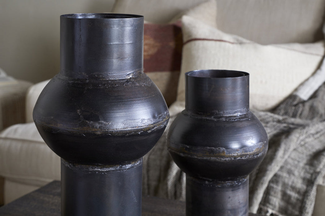 Endo Reclaimed Iron Vase Aged Black
