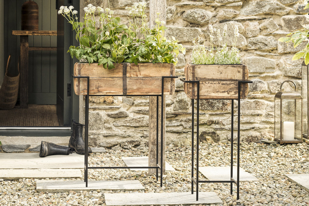 Amazzi Indoor Planter Stand Natural Black
