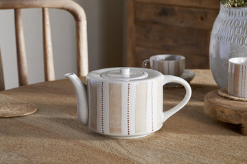 Patthar Teapot - Cream & Clay