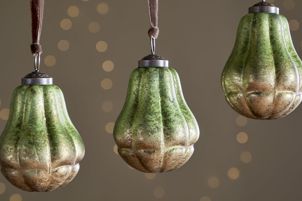 Jasaan Baubles Green Smoke Set Of 3