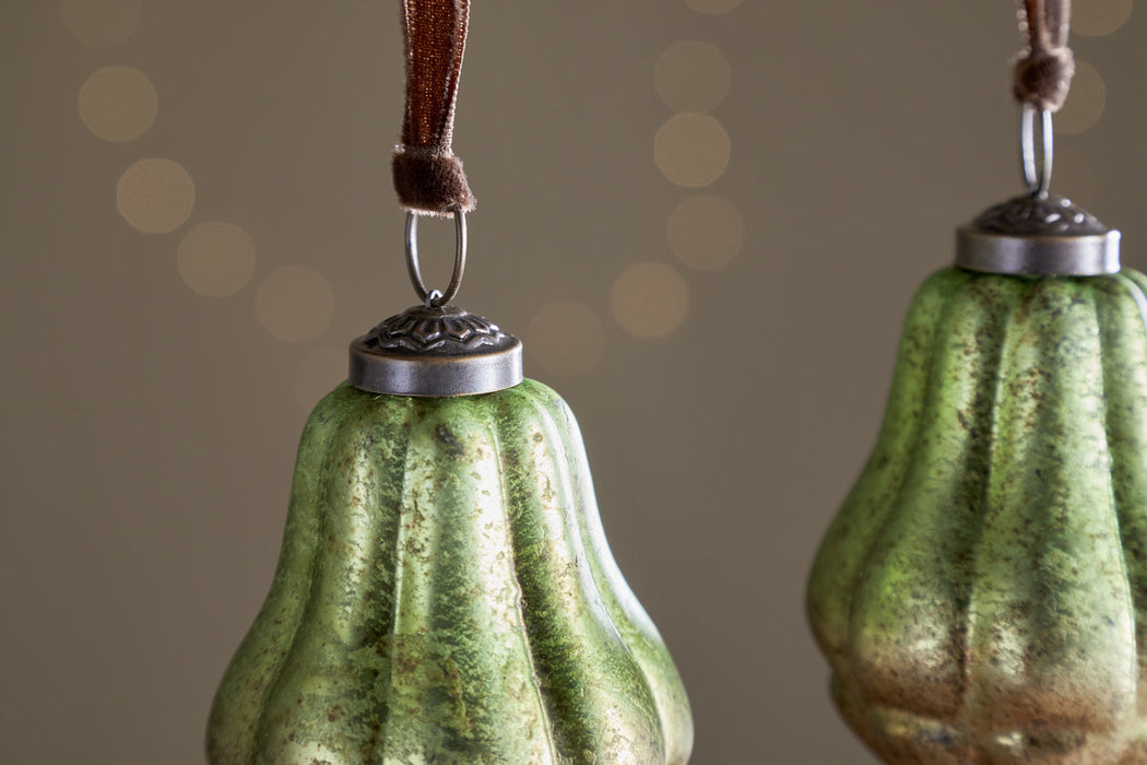 Jasaan Baubles Green Smoke Set Of 3