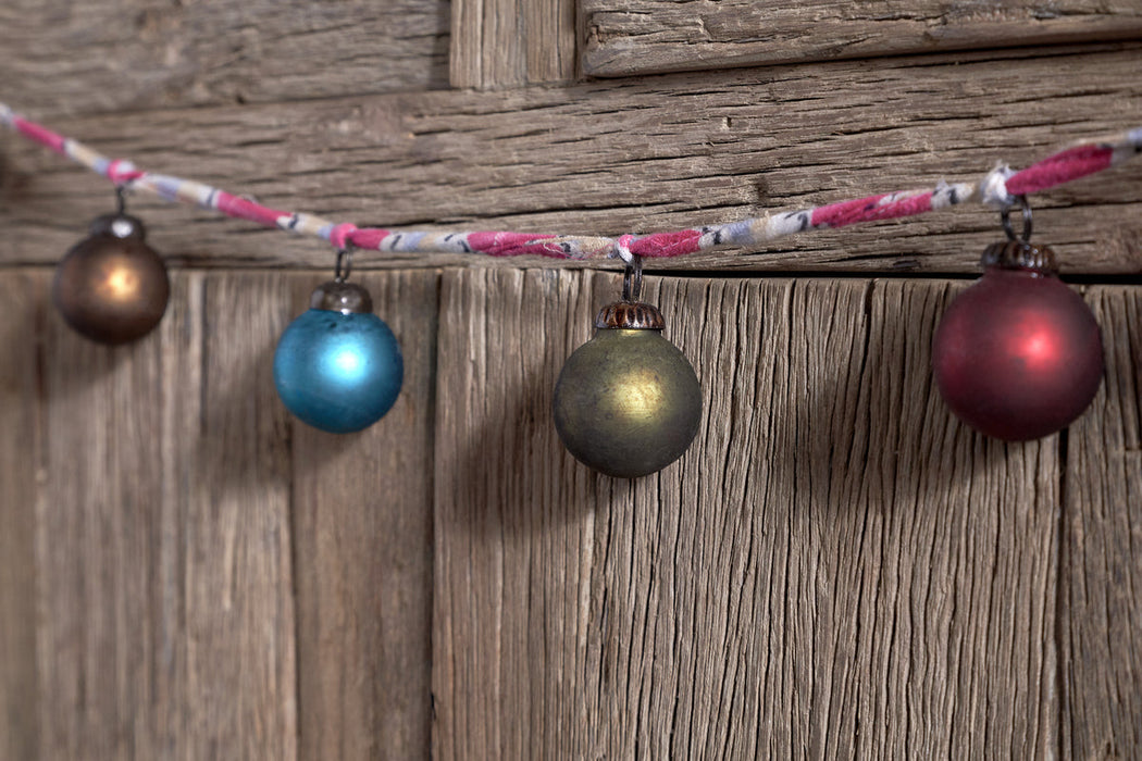 Oko Bauble Garland Mixed Matt