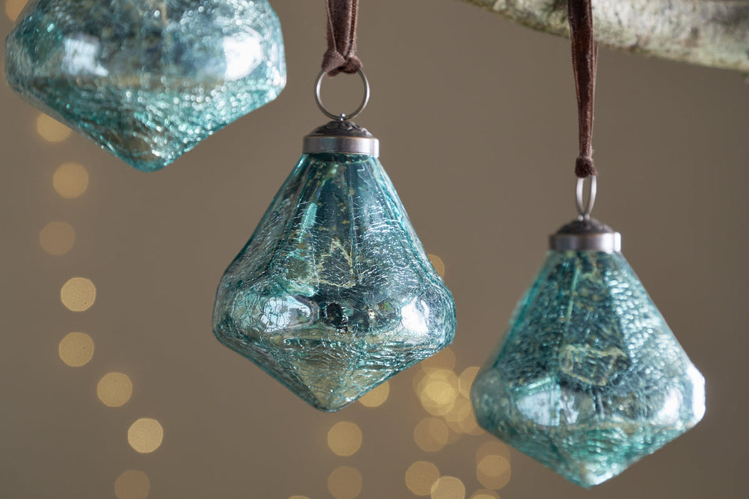 Tamti Baubles Teal Crackle Set Of 4