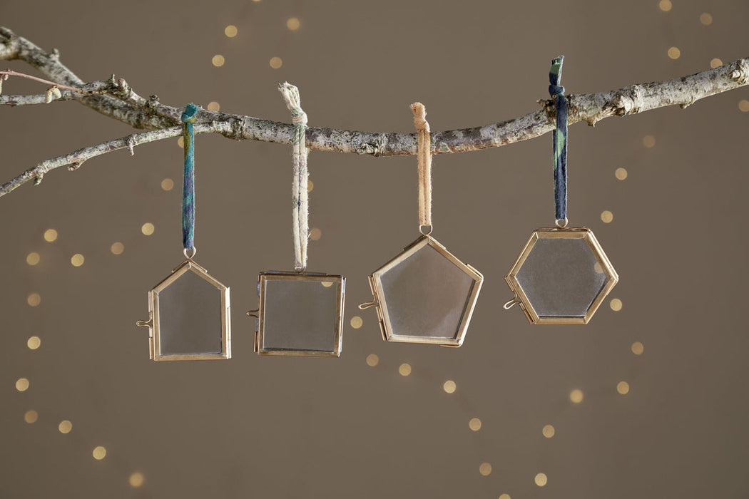 Tiny Kiko Frame Decorations Aged Antique Set Of 4
