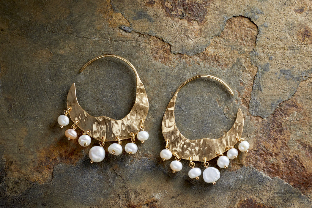 Parahu Pearl Earrings White