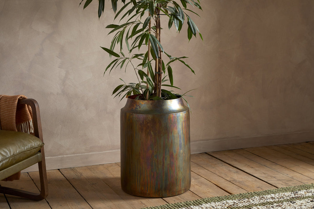 Roja Metal Planter Oxidised Metal