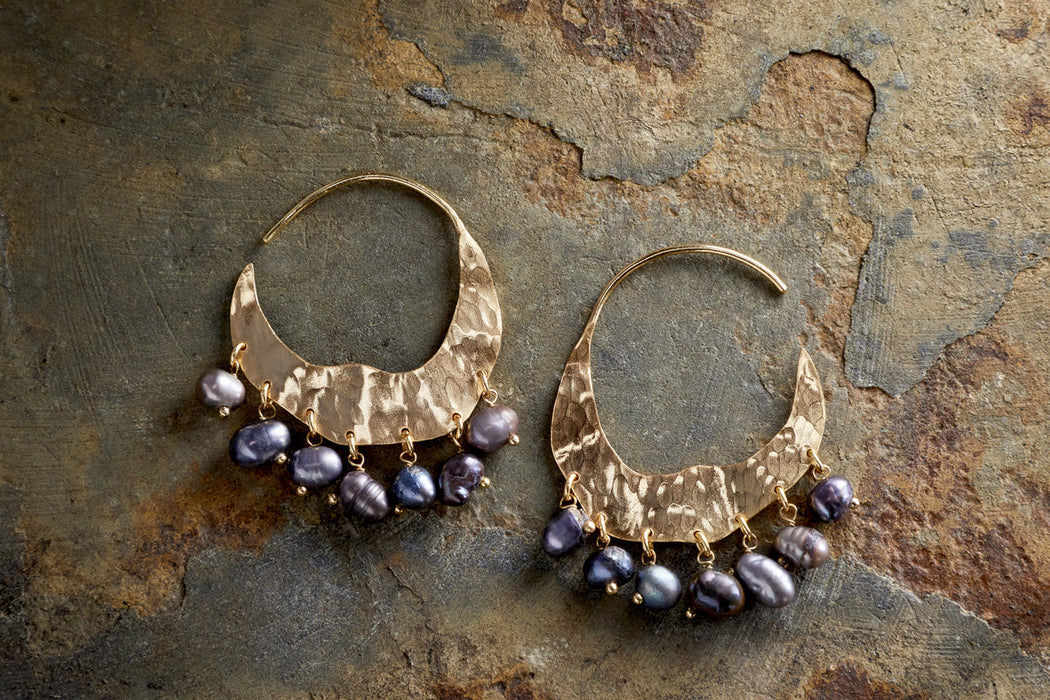 Parahu Grey Pearl Earrings Gold