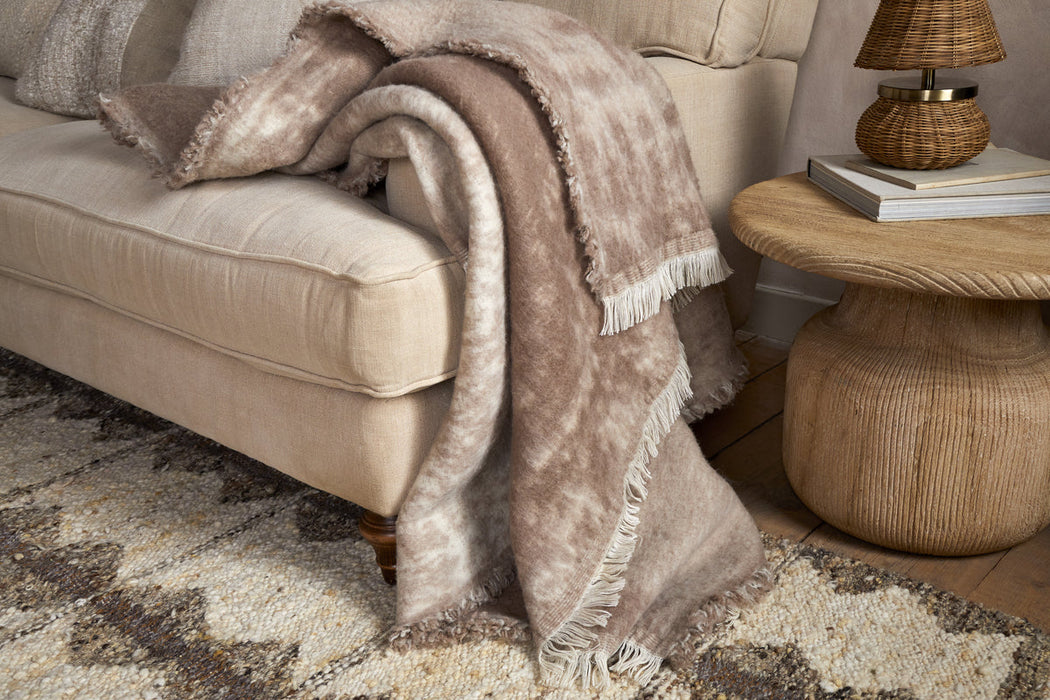 Kambali Disressed Wool Jacquard Throw Natural 130 X 200Cm