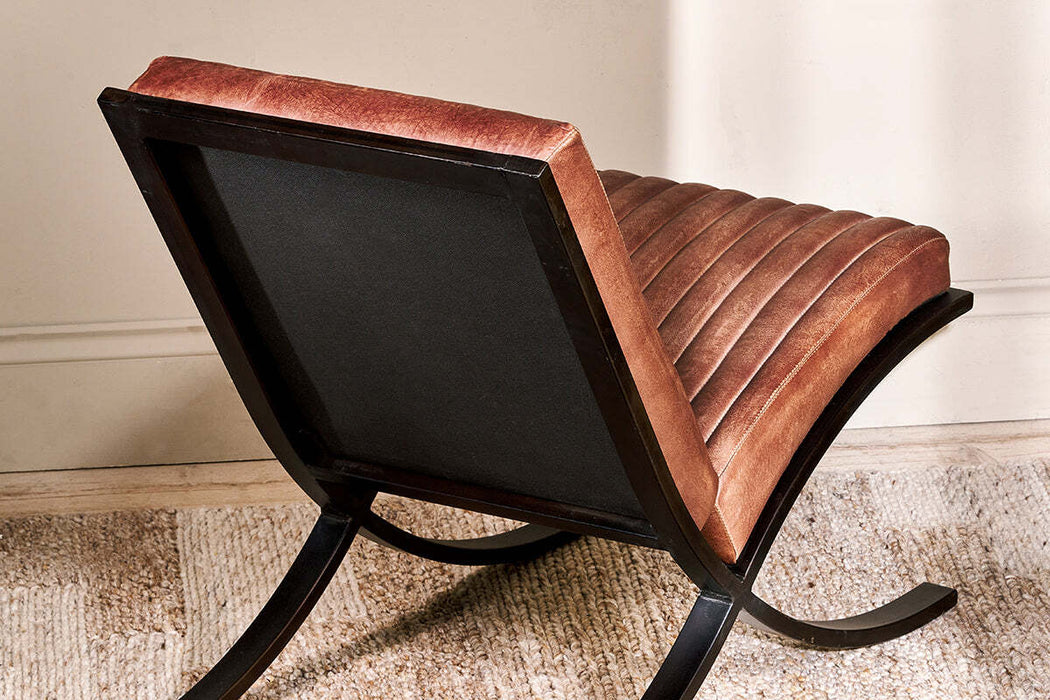 Narwana Ribbed Leather Lounger