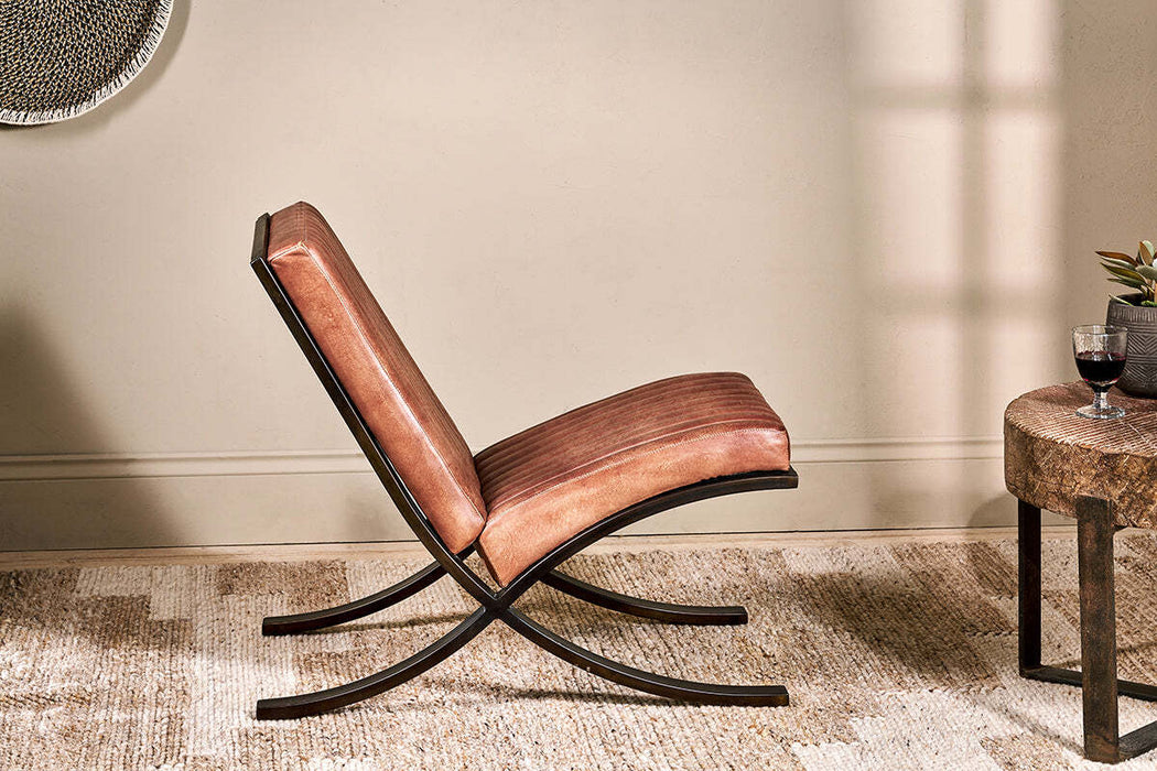 Narwana Ribbed Leather Lounger