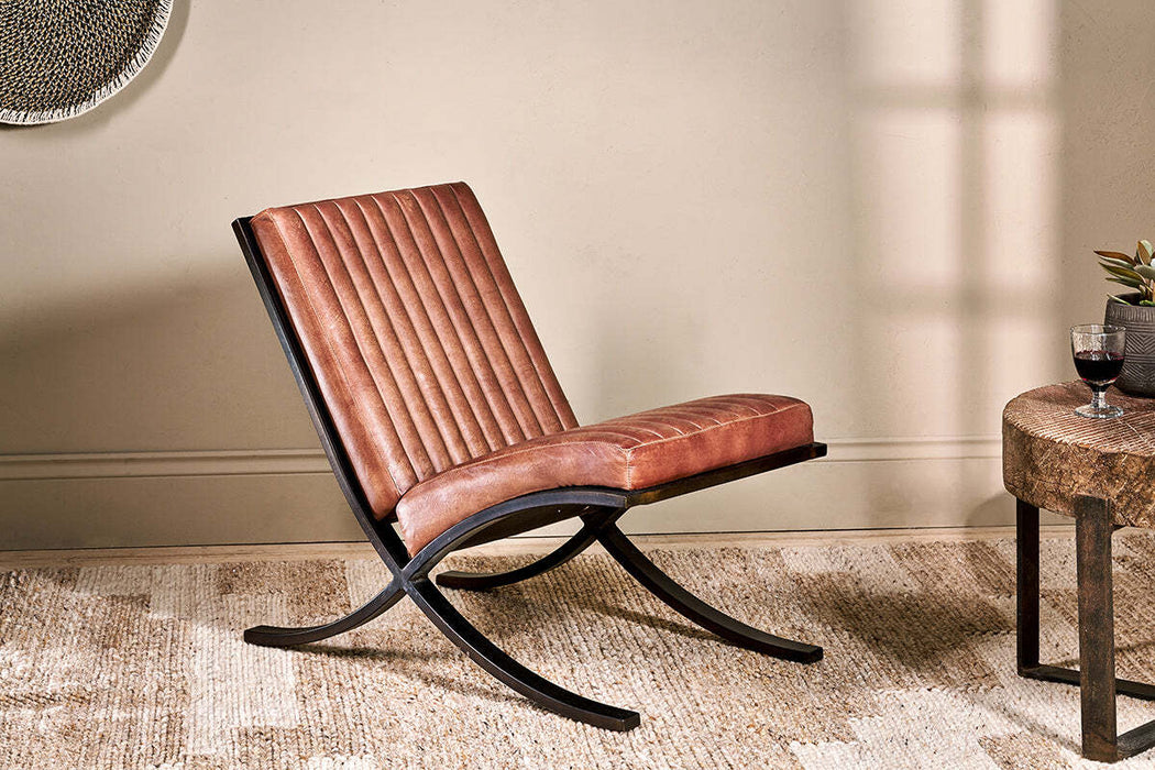 Narwana Ribbed Leather Lounger