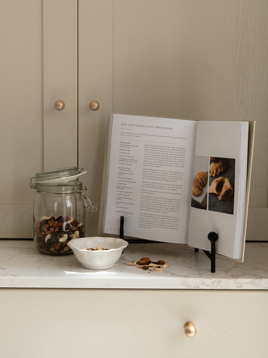 Cookbook Stand Black