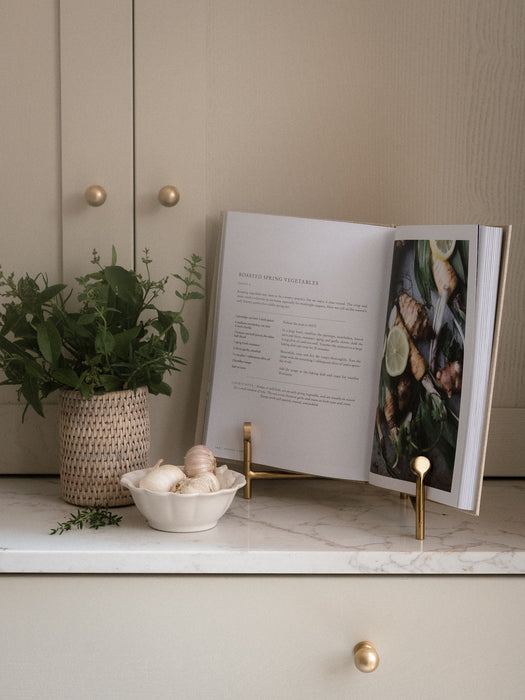 Cookbook Stand Gold