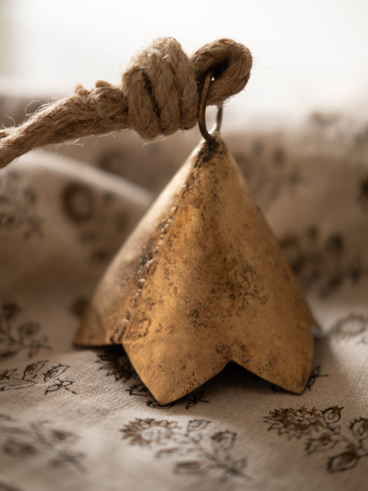 Scalloped Cow Bell
