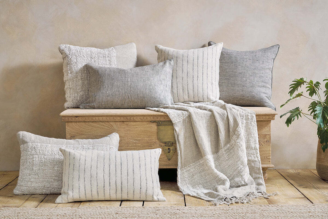Puli Recycled Linen Throw Natural
