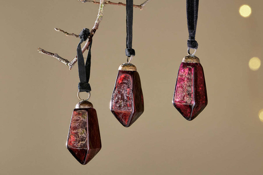 Ratnam Baubles Ruby Small Set Of 4