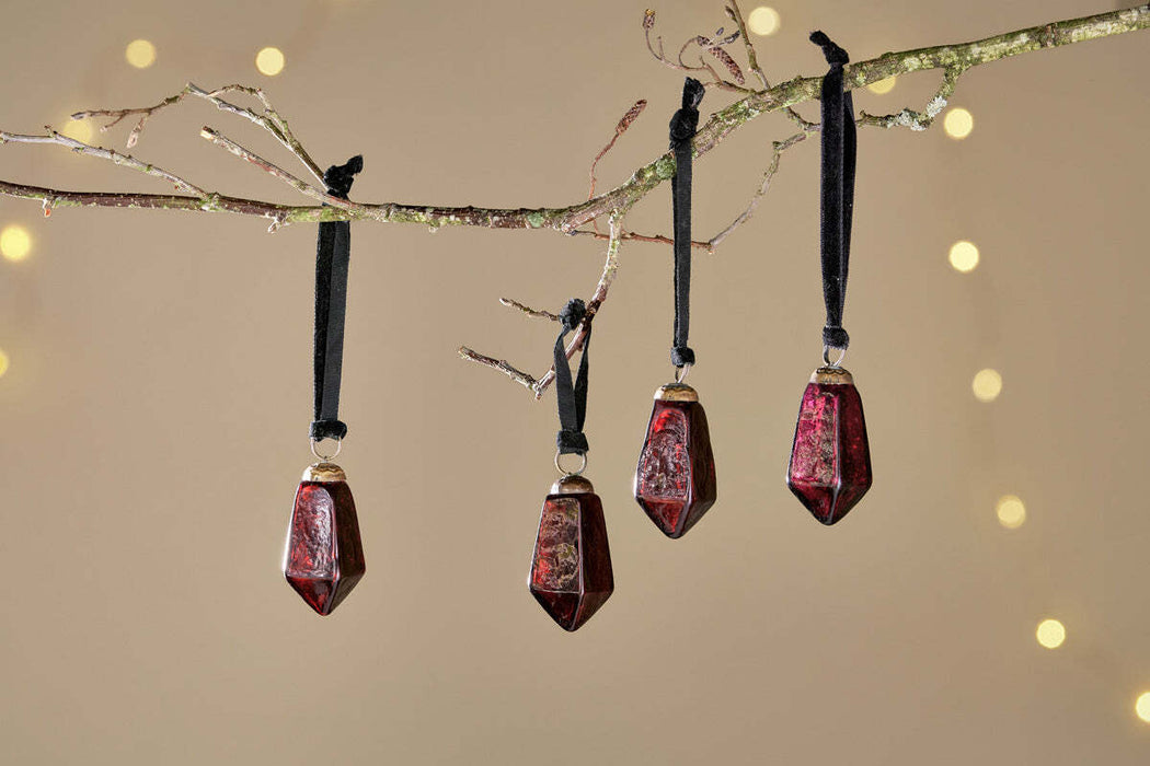 Ratnam Baubles Ruby Small Set Of 4
