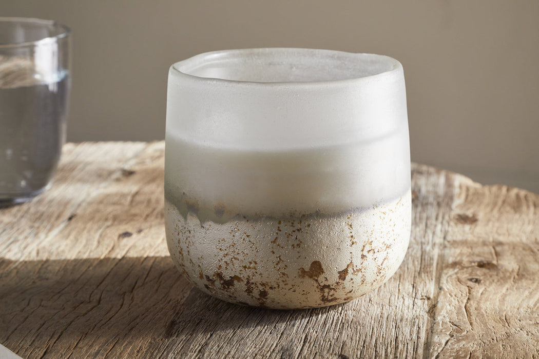 Sea Salt & Moss 1 Wick Scented Candle - Aged Smoke