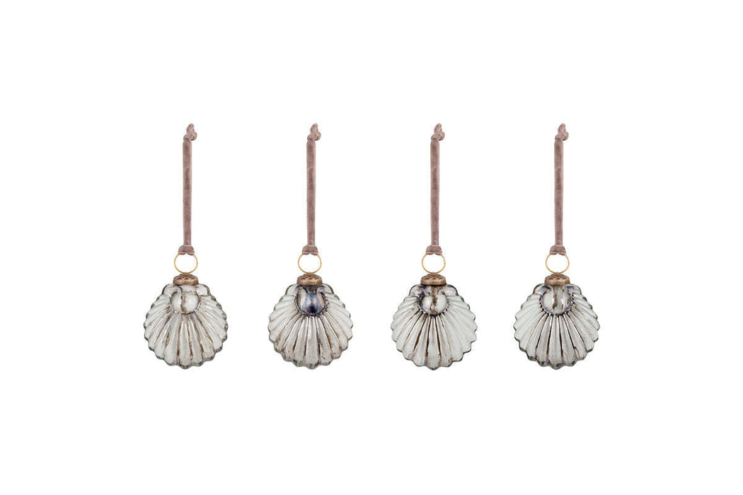 Sohni Shell Baubles Gold Cream Set Of 4