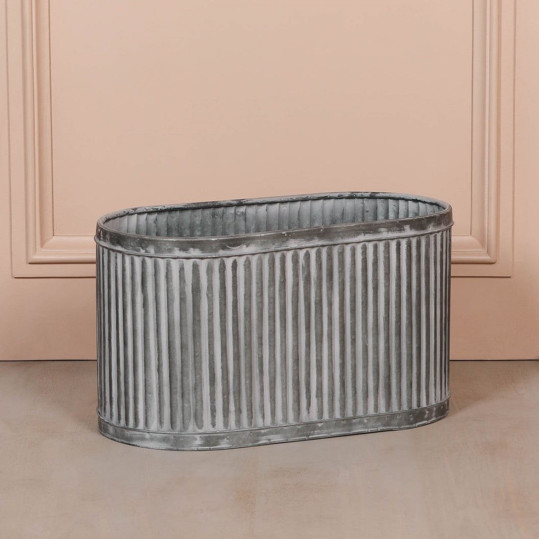 Ribbed Metal Planter - Large