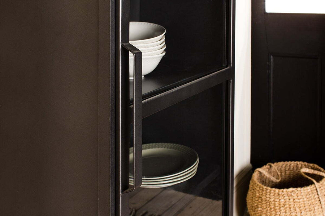 Takua Iron Cabinet Narrow