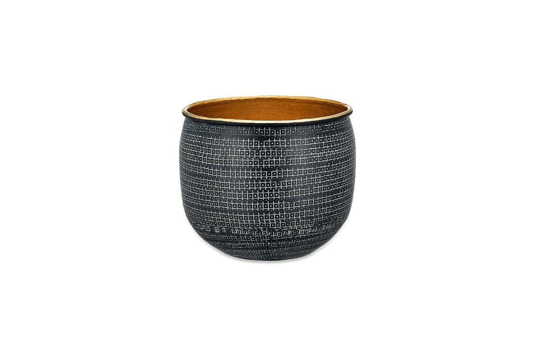 Tembesi Etched Planter Antique Black Brass