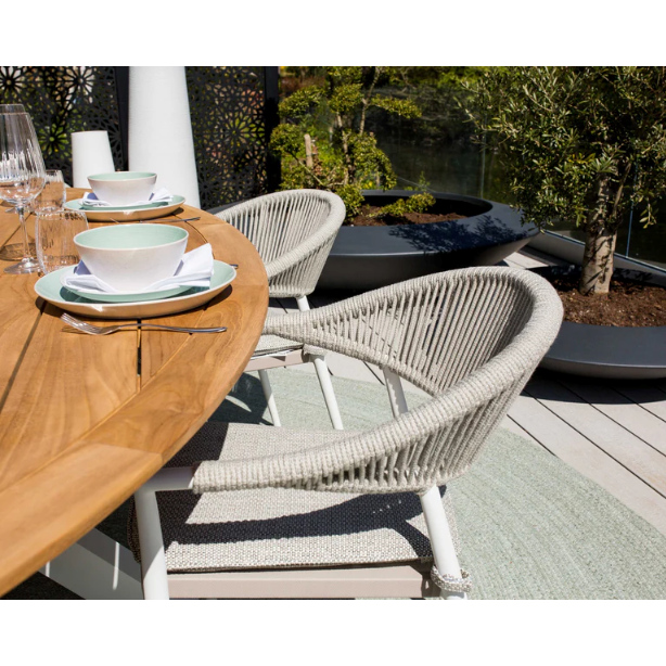 The Madre Matera Monolith Dining Set
