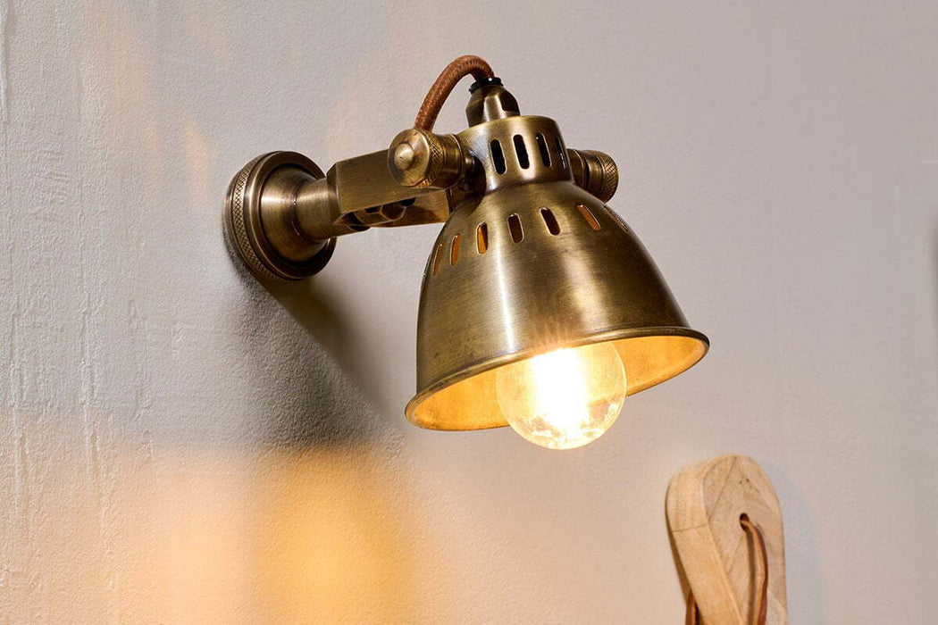 Tubu Brass Spot Light
