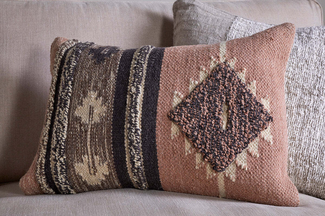 Tussi Sia Cushion Cover Dusty Pink