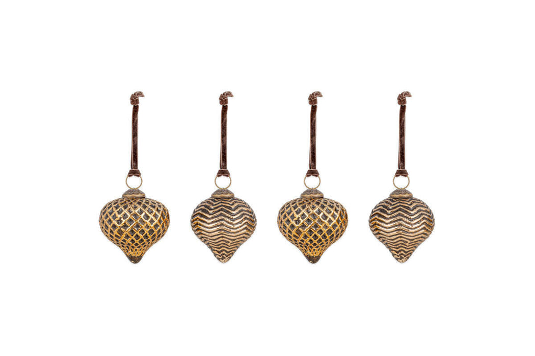 Varu Baubles Black Gold Set Of 4