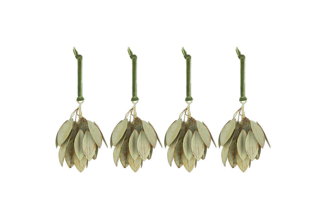 Geeti Baubles Soft Green Set Of 4