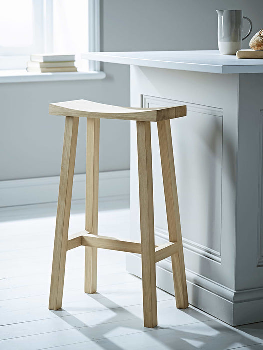Curved Top Stool - Oak