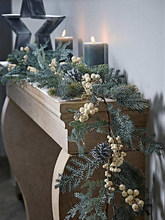 Winter Berry Garland