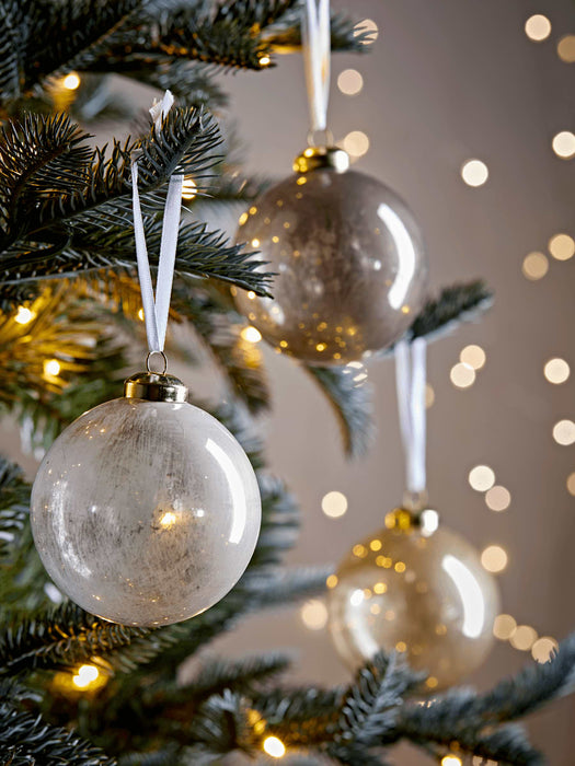 Nine Lustre Baubles